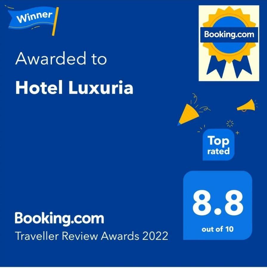 Hotel Luxuria Ludhiana Exteriör bild
